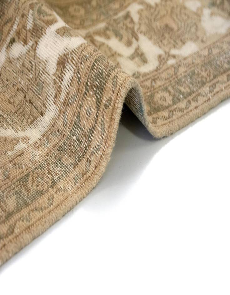 Detail image of 8' 10 x 12'  Hand Knotted Vintage Royal Persian Wool Rug