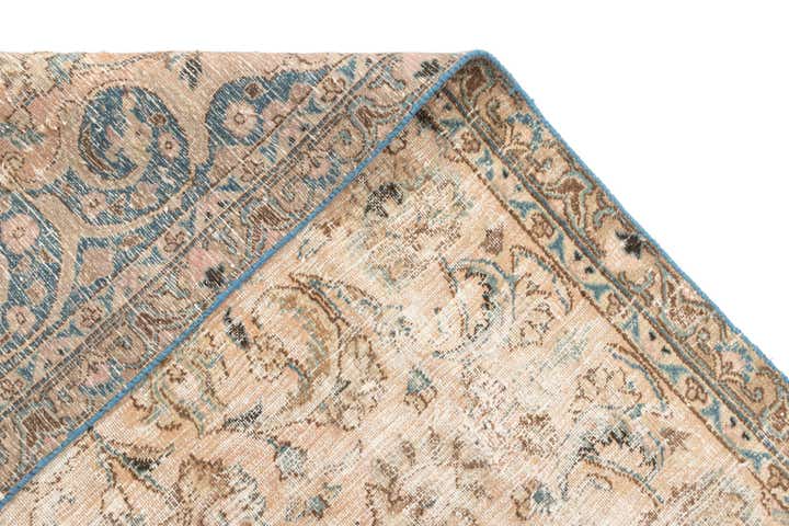 7' 9 x 10' 7 Vintage Wool Rug