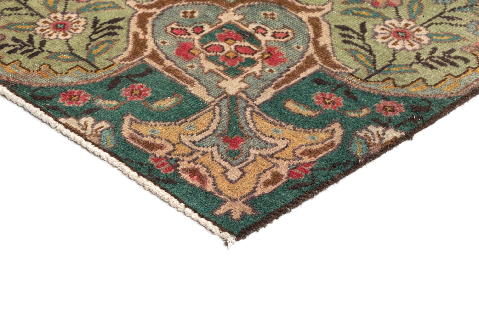 6' 10 x 10' 7 Vintage Wool Rug