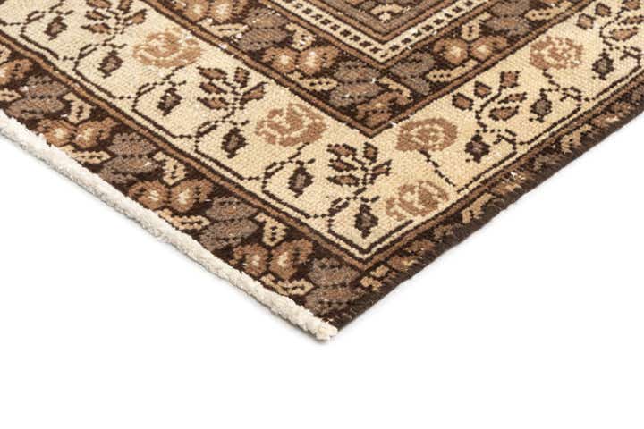 5' 10 x 9' 1 Vintage Wool Rug