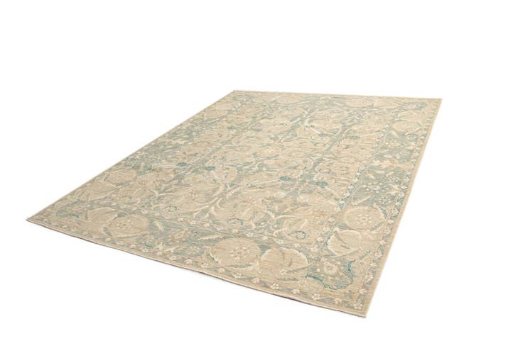 Detail image of 7' 11 x 9' 9 Ziegler Rug