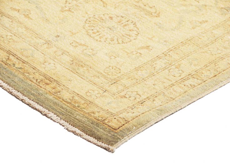 Detail image of 9' 9 x 13' 7 Ziegler Wool Rug