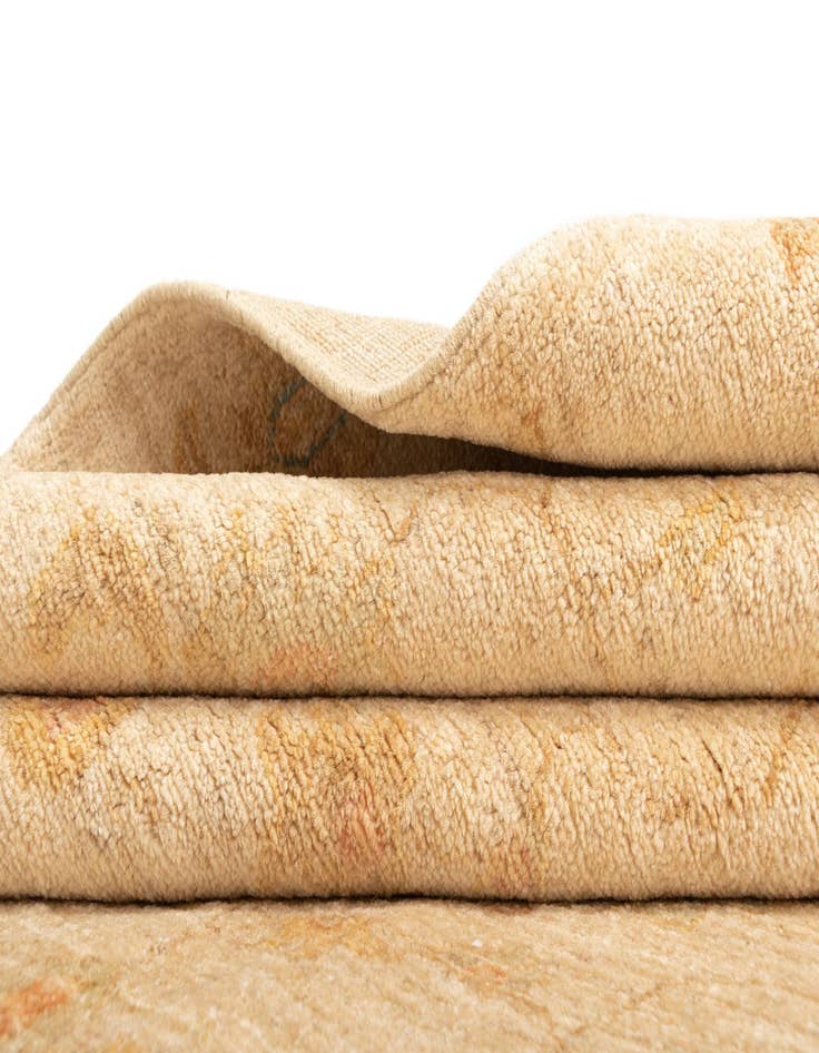 Detail image of 5' 9 x 7' 9 Ziegler Wool Rug