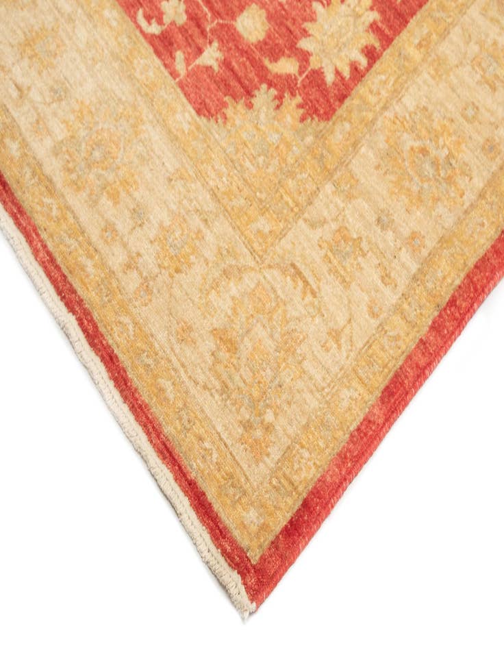 Detail image of 5' 7 x 7' 10 Ziegler Wool Rug