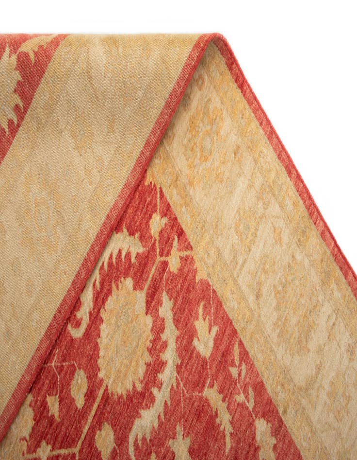 Detail image of 5' 7 x 7' 10 Ziegler Wool Rug