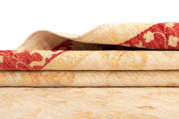 Detail image of 5' 7 x 7' 3 Ziegler Wool Rug