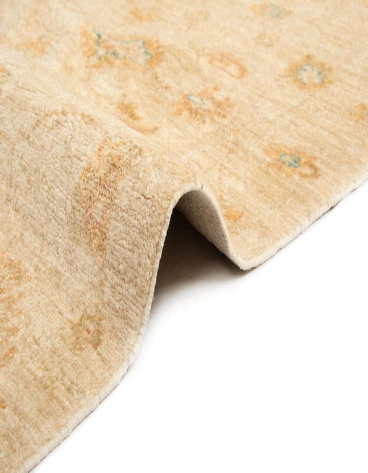 Detail image of 5' 10 x 7' 11 Ziegler Wool Rug