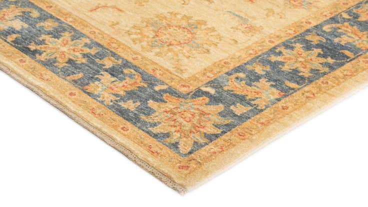 Detail image of 5' 7 x 7' 5 Ziegler Wool Rug