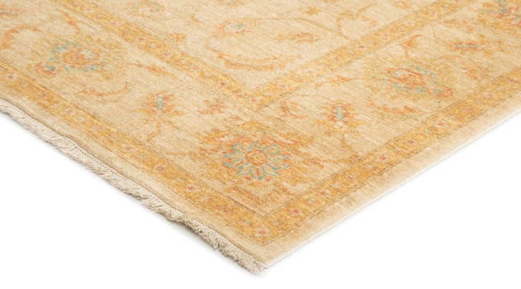 Detail image of 6' 8 x 8' 3 Ziegler Wool Rug