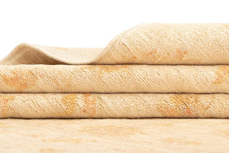 Detail image of 6' 8 x 9' 10 Ziegler Wool Rug