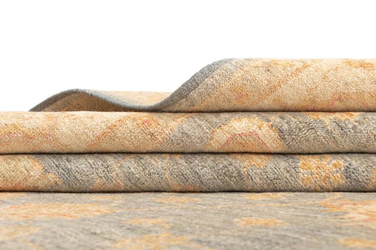 Detail image of 6' 7 x 9' 8 Ziegler Wool Rug