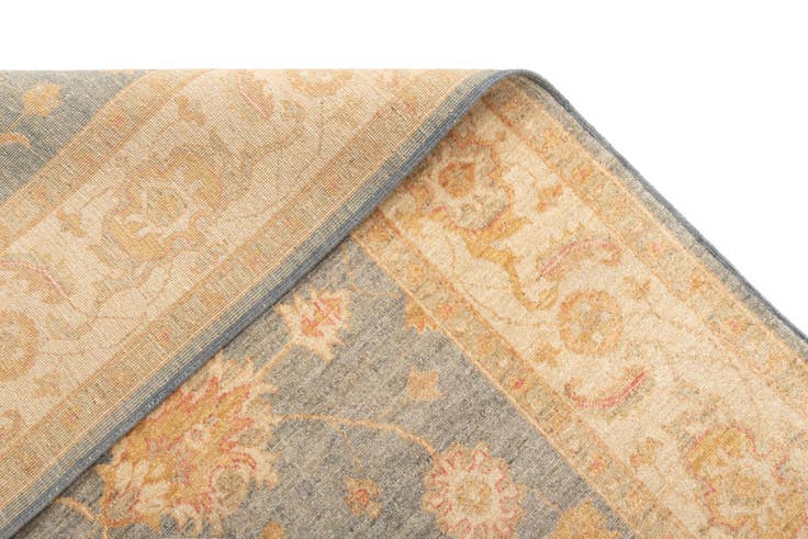 Detail image of 6' 7 x 9' 8 Ziegler Wool Rug