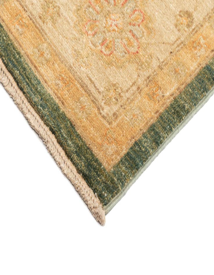 Detail image of 6' 7 x 9' 9 Ziegler Wool Rug