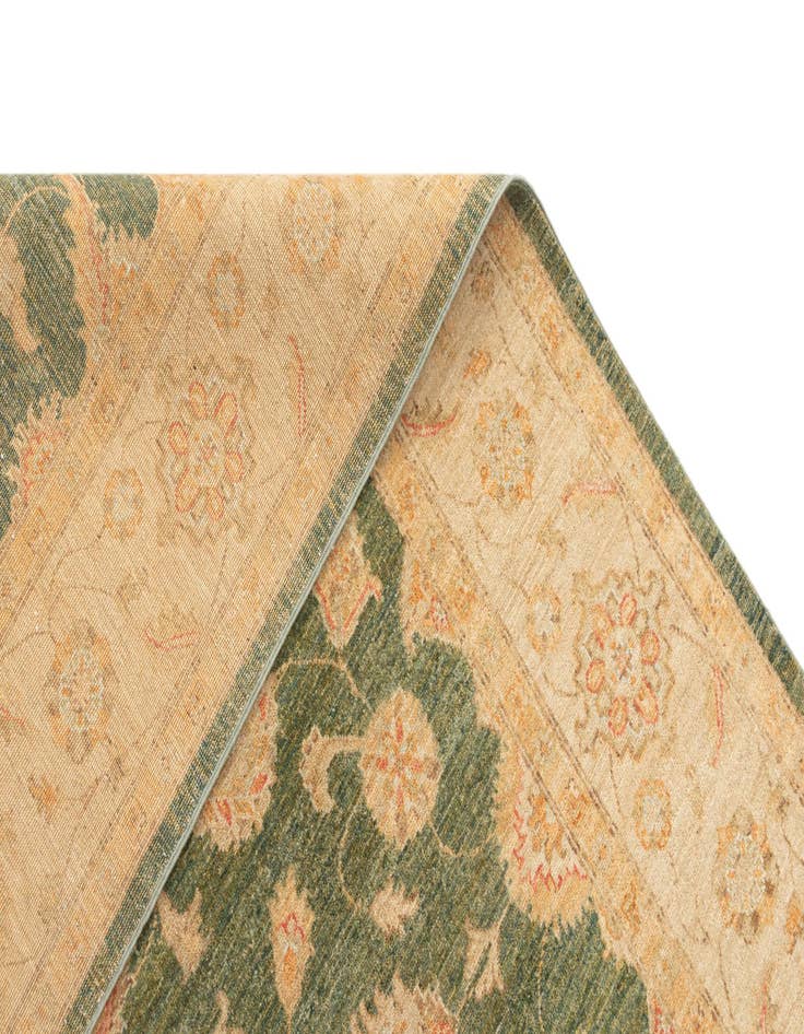 Detail image of 6' 7 x 9' 9 Ziegler Wool Rug