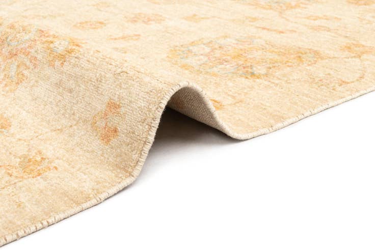 Detail image of 5' 10 x 7' 10 Ziegler Wool Rug