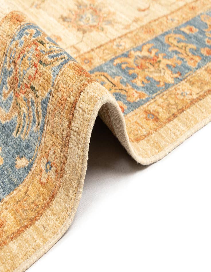 Detail image of 5' 7 x 7' 9 Ziegler Wool Rug