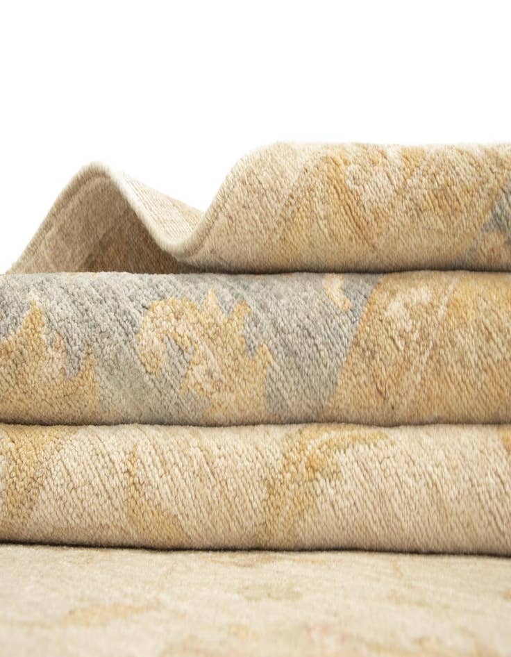 Detail image of 8' 6 x 11' 4 Ziegler Wool Rug