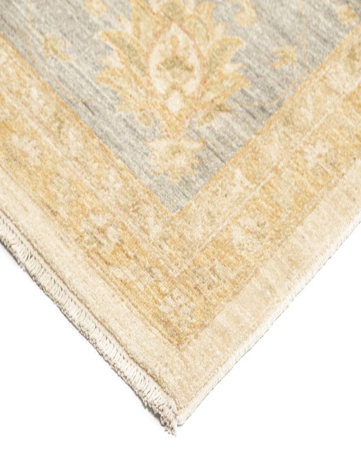 Detail image of 8' 6 x 11' 4 Ziegler Wool Rug