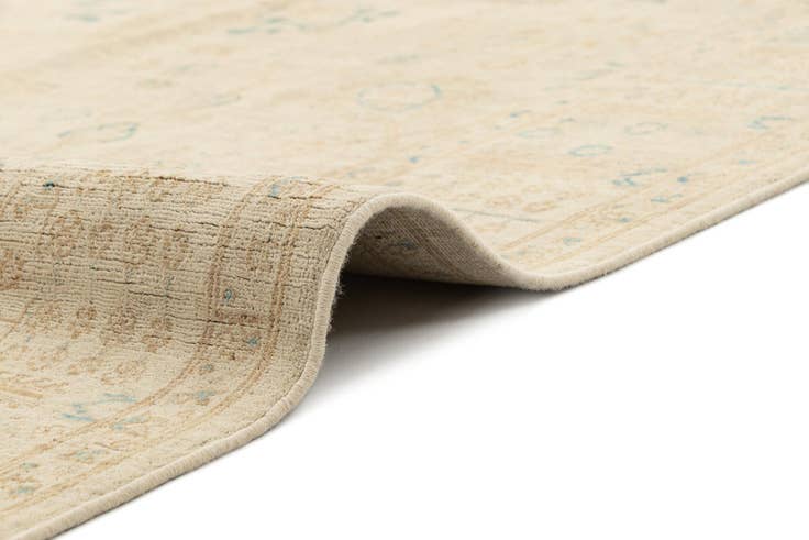 Detail image of 5' x 6' 7 Hand Knotted Ziegler Rug