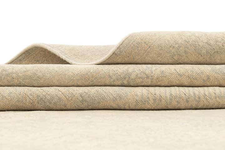 5' 9 x 8' 1 Hand Knotted Ziegler Rug