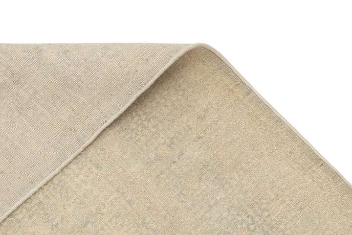 5' 9 x 8' 1 Hand Knotted Ziegler Rug