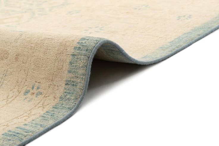 Detail image of 8' 4 x 11' 5 Hand Knotted Ziegler Rug