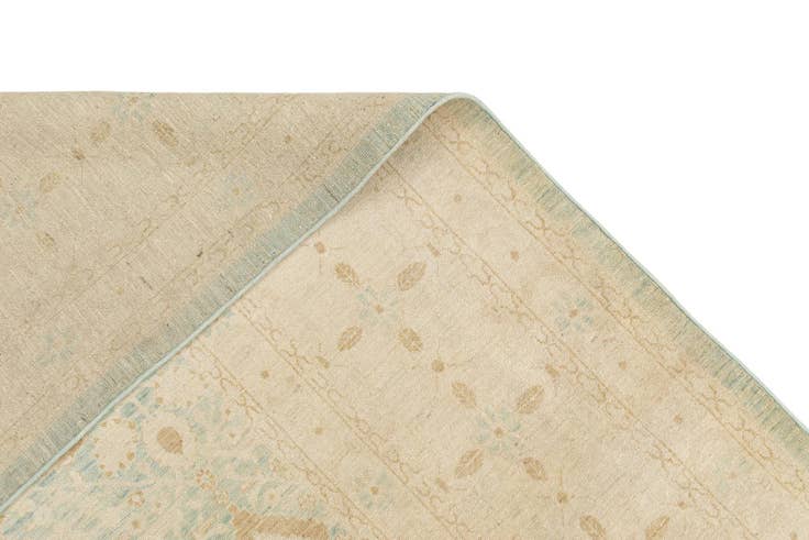 Detail image of 9' 9 x 13' 2 Hand Knotted Ziegler Rug