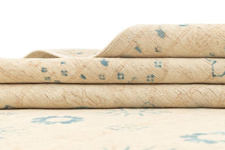 Detail image of 6' 8 x 9' 8 Hand Knotted Ziegler Rug