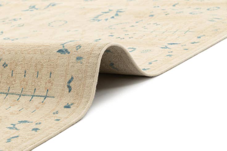 Detail image of 6' 8 x 9' 8 Hand Knotted Ziegler Rug