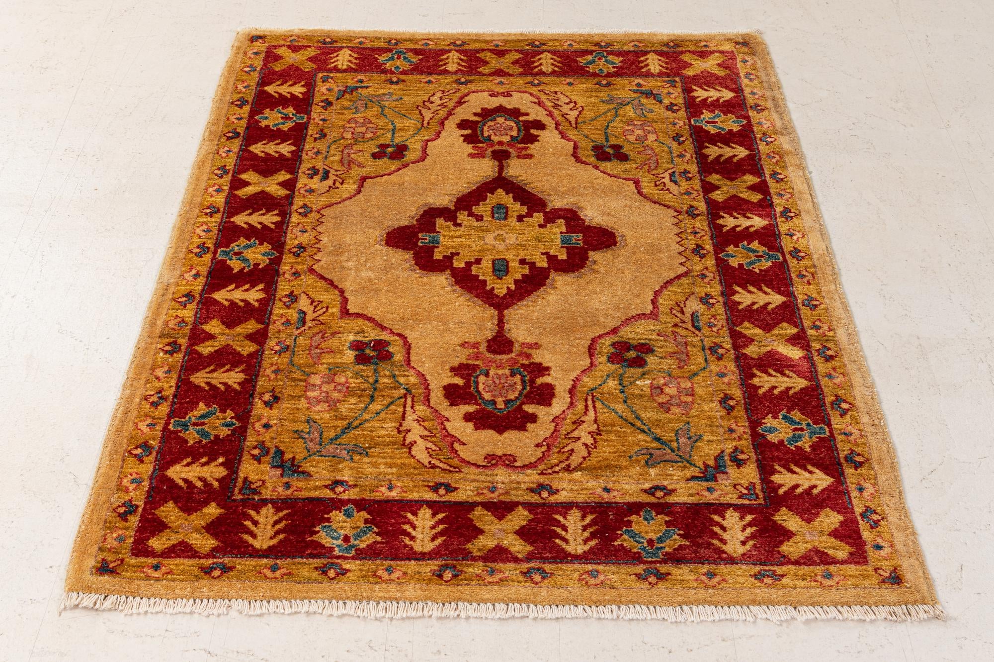 3' 6 x 4' 9 Hand Knotted Ziegler Wool Rug