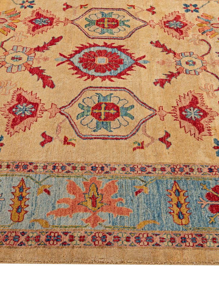 Detail image of 6' 6 x 9' 8  Hand Knotted Ziegler Wool Rug