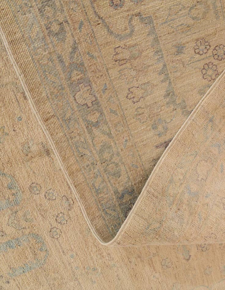 Detail image of 11' 8 x 15' 8 Hand Knotted Ziegler Oriental Rug