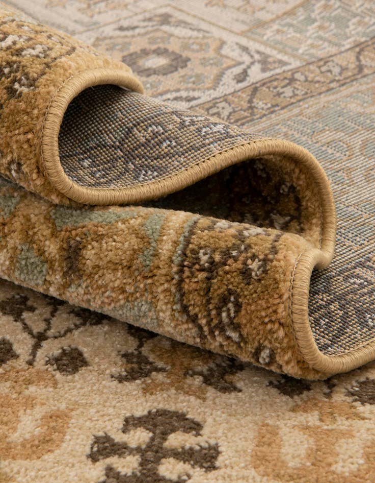 Detail image of 8' x 8' Amina Round Rug