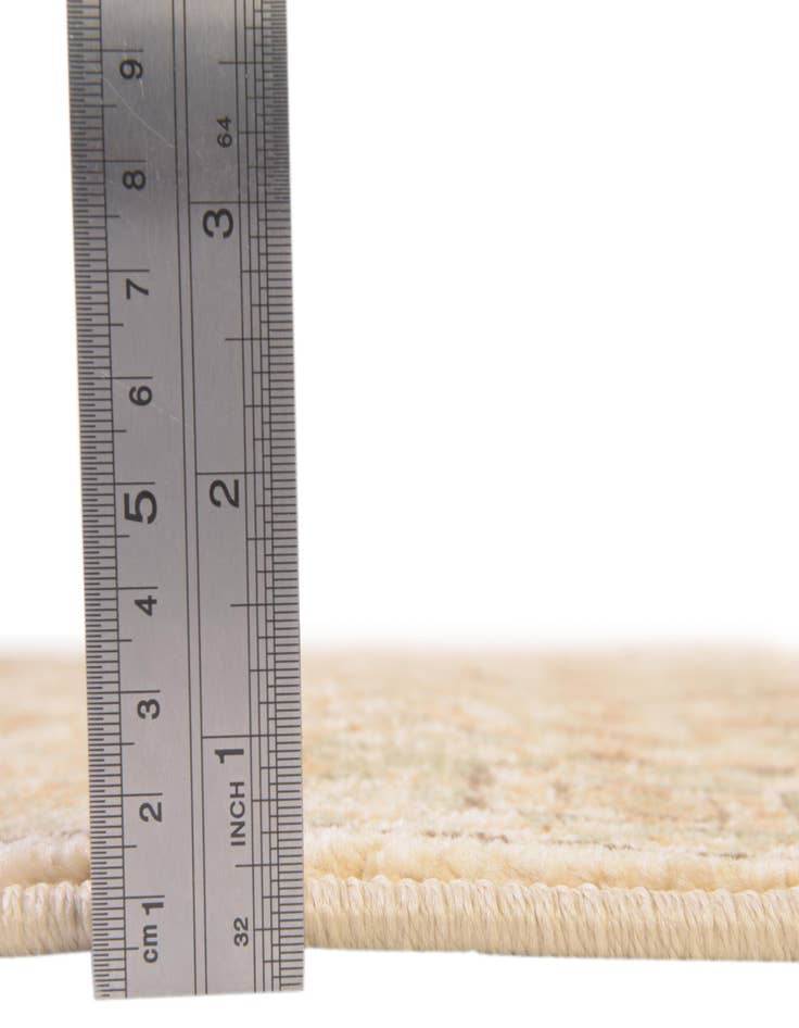 Detail image of 3' 3 x 3' 3 Amina Round Rug