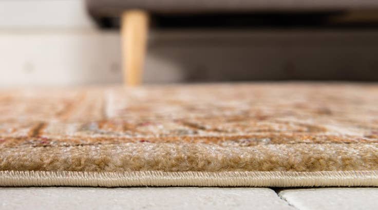 Detail image of 8' x 8' Charlestown Round Rug
