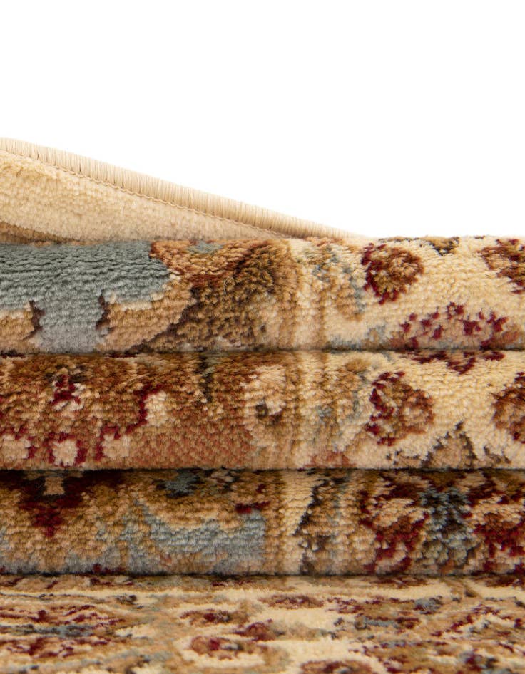 Detail image of 6' x 6' Classic Agra Round Rug