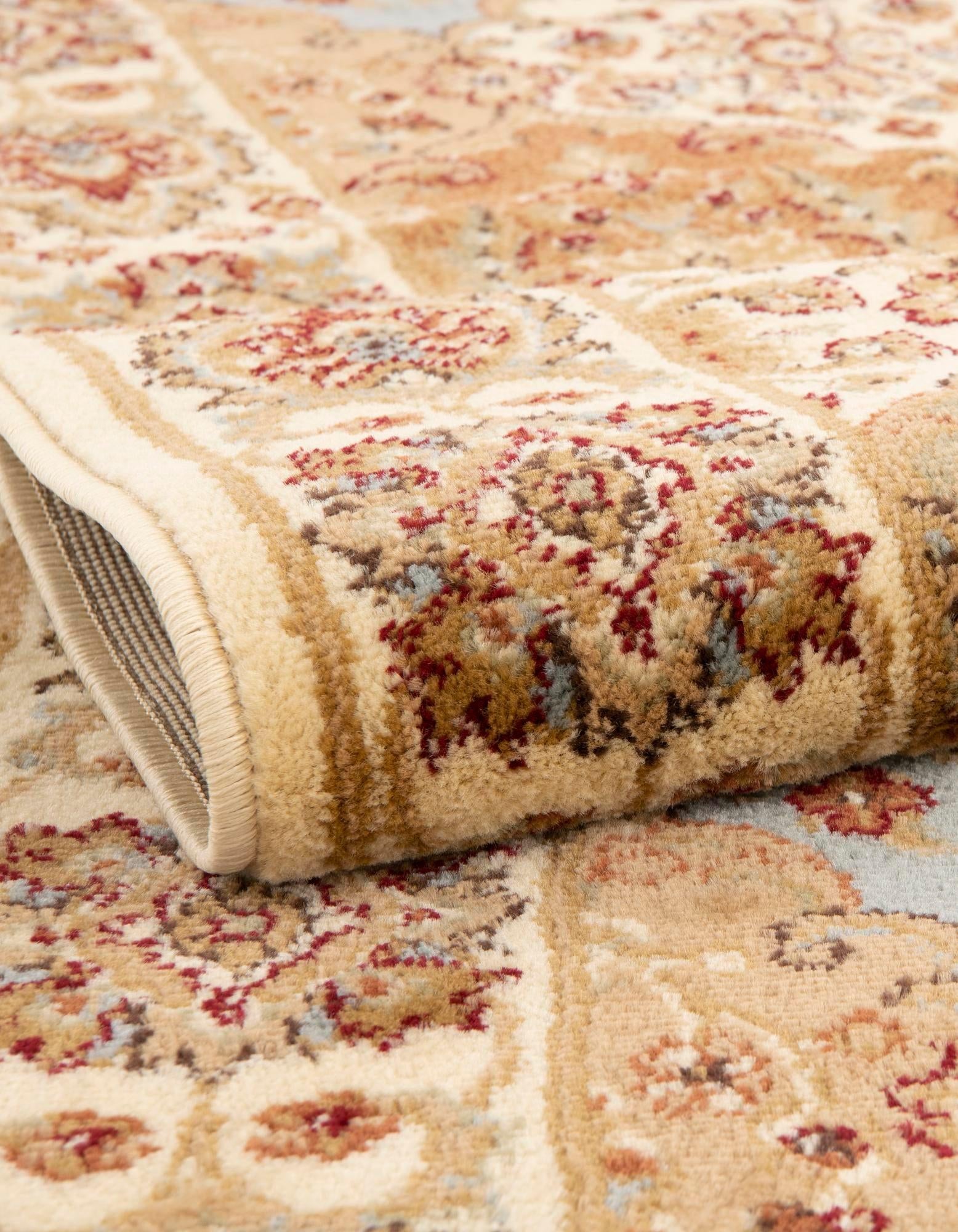 7' 10 x 7' 10 Classic Agra Round Rug