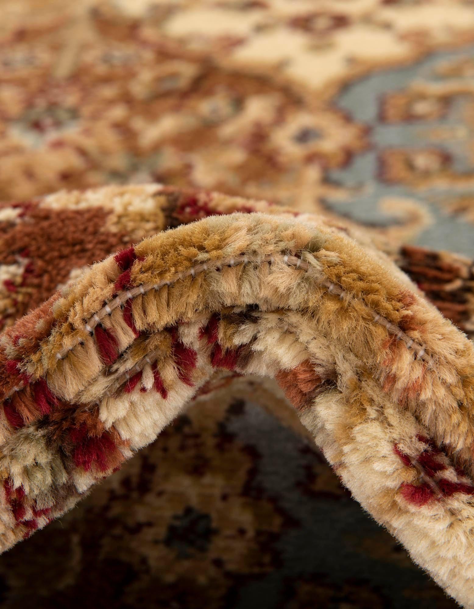 7' 10 x 7' 10 Classic Agra Round Rug