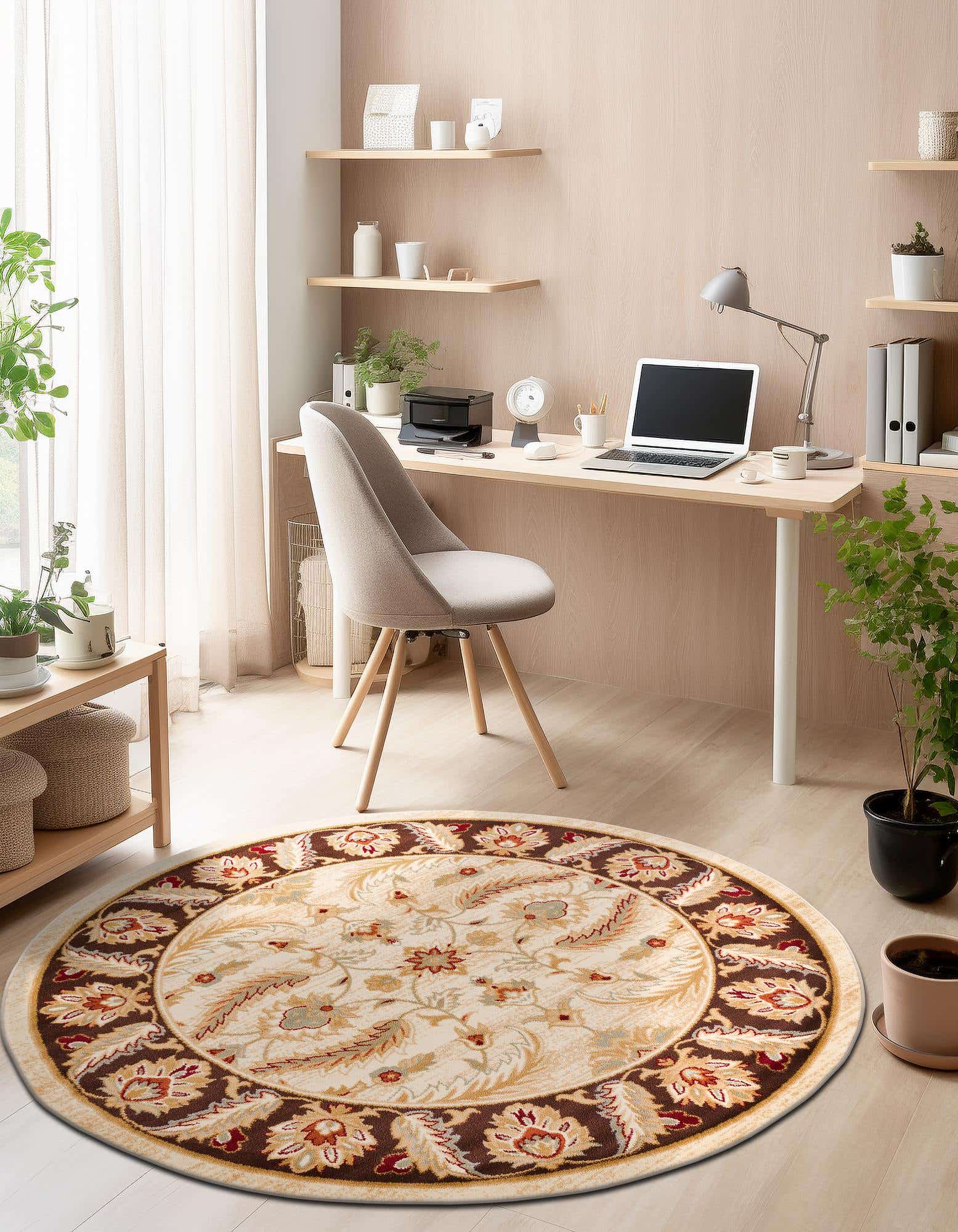 Detail image of 6' x 6' Classic Agra Round Rug