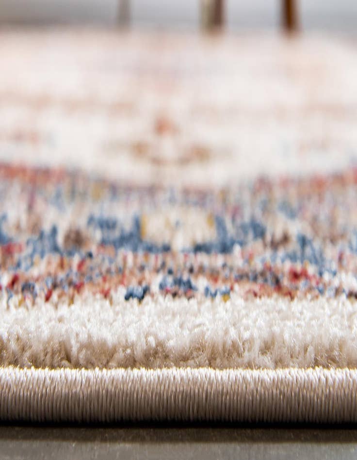 Detail image of 7' x 7' Eden Round Rug