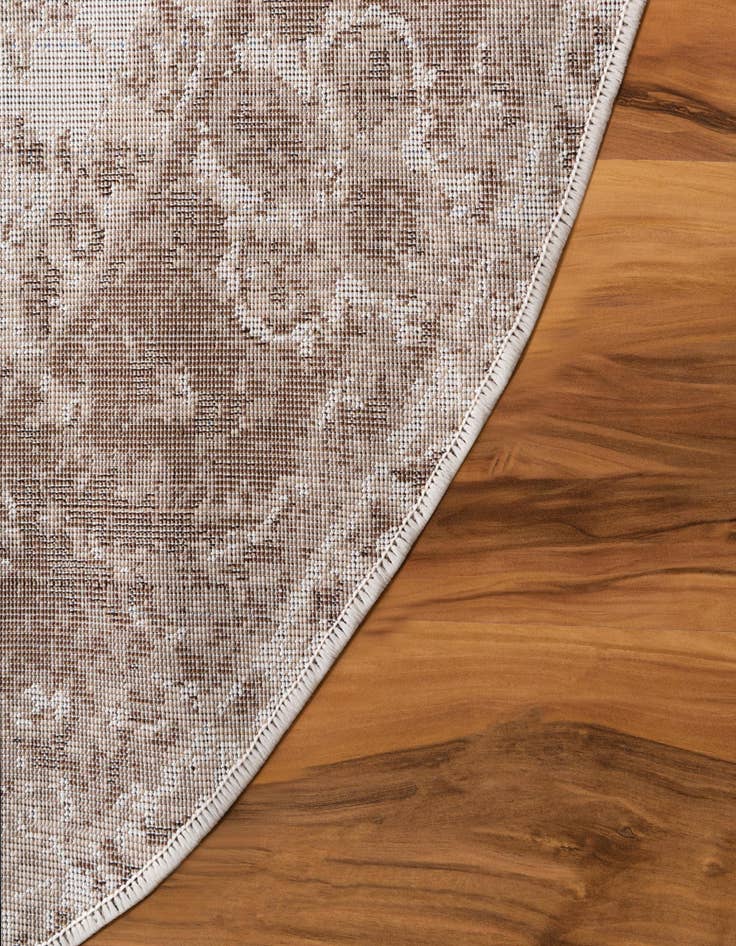 Detail image of 5' x 5' Himalaya Round Rug