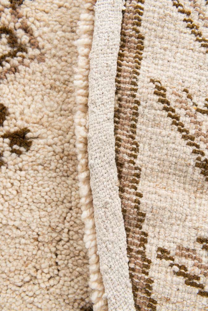 6' 7 x 6' 8 Hand Knotted Moroccan Wool Round Rug