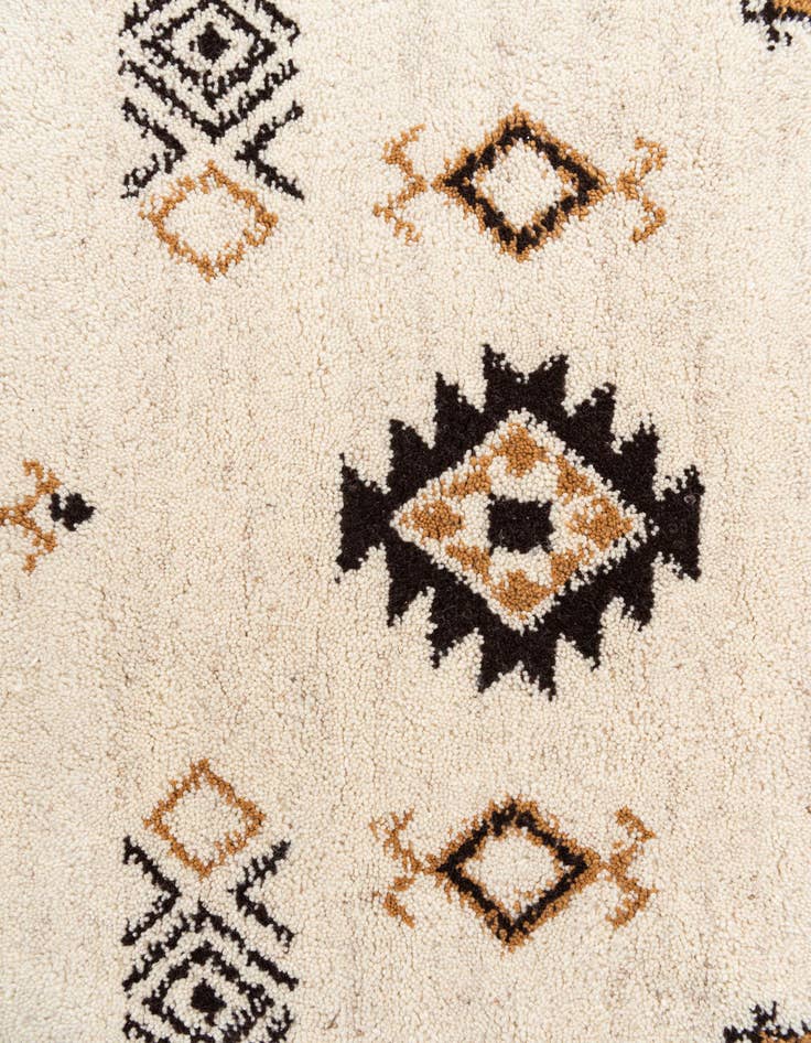 Detail image of 6' 6 x 6' 6  Hand Knotted Moroccan Wool Round Rug