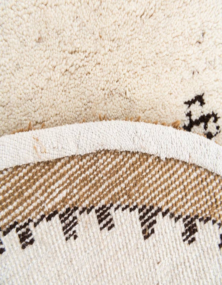 Detail image of 7' 3 x 7' 4  Hand Knotted Moroccan Wool Round Rug