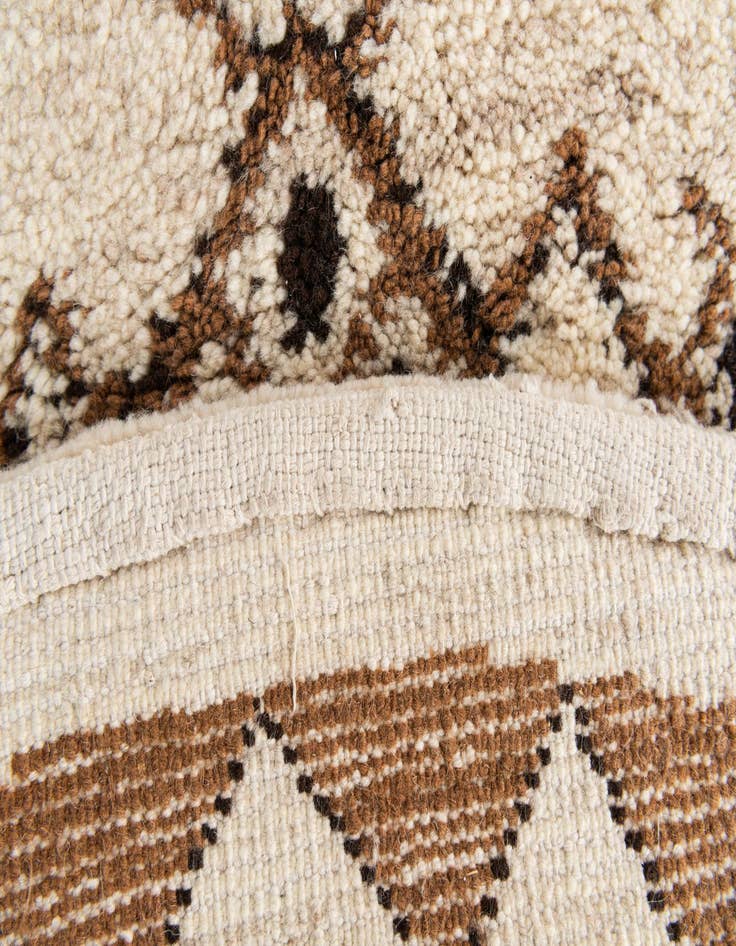 Detail image of 6' 5 x 6' 6  Hand Knotted Moroccan Wool Round Rug