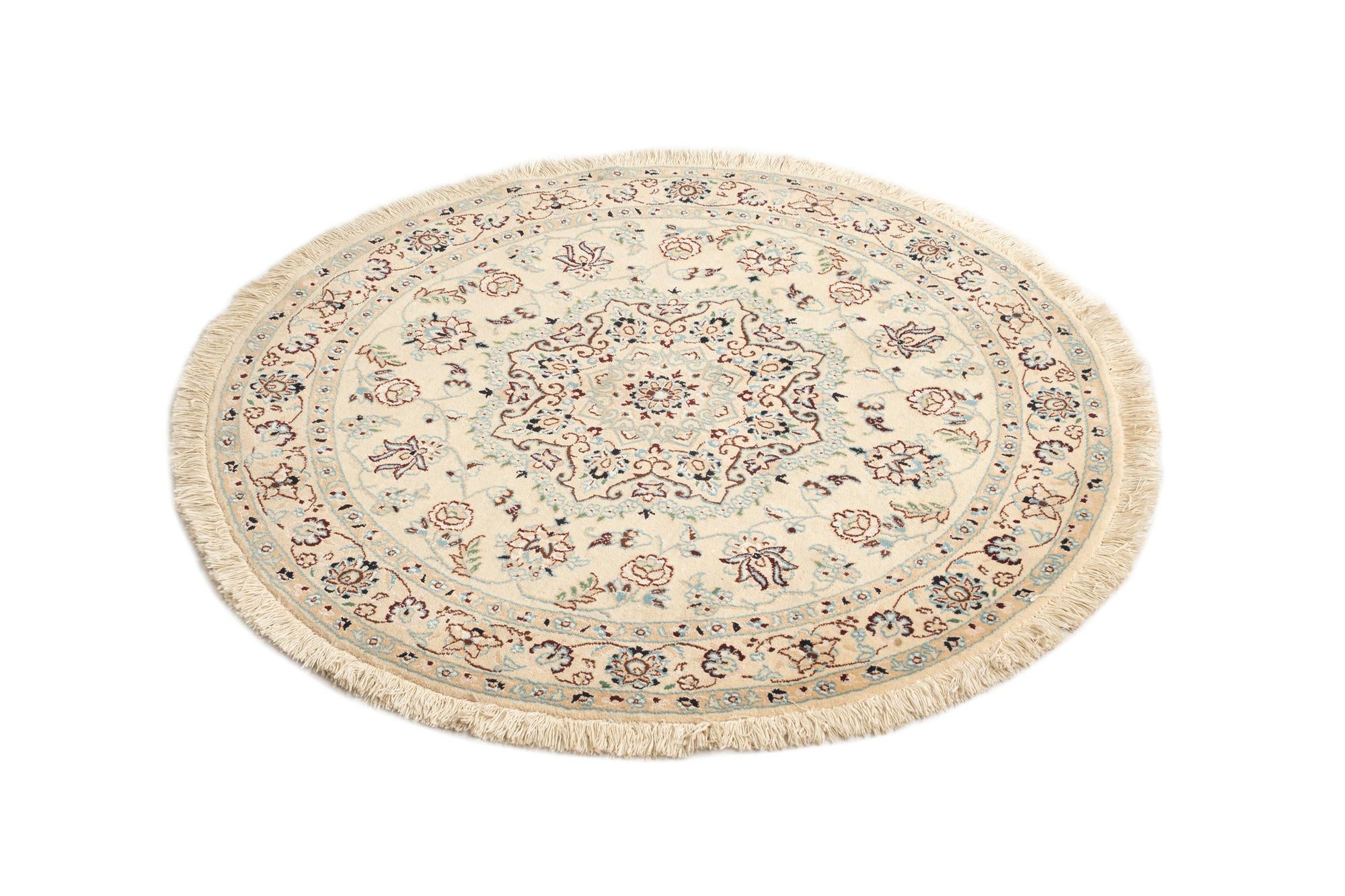 3' 7 x 3' 7 Nain Wool Round Rug