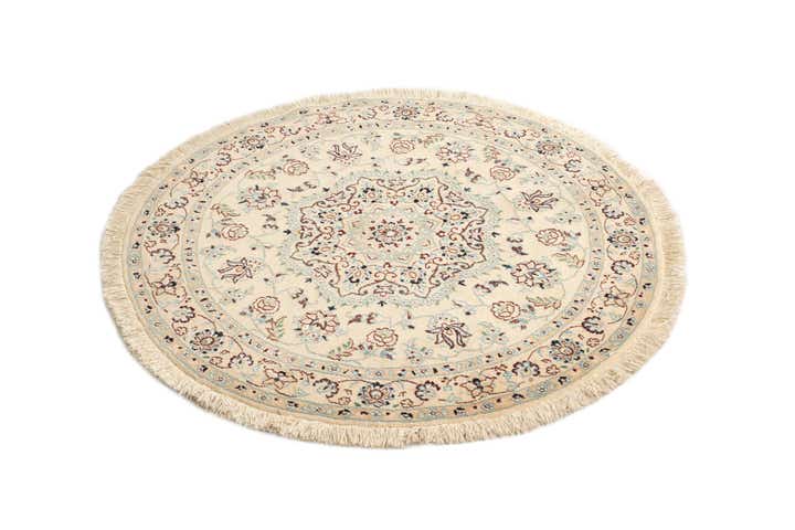 3' 7 x 3' 7 Nain Wool Round Rug