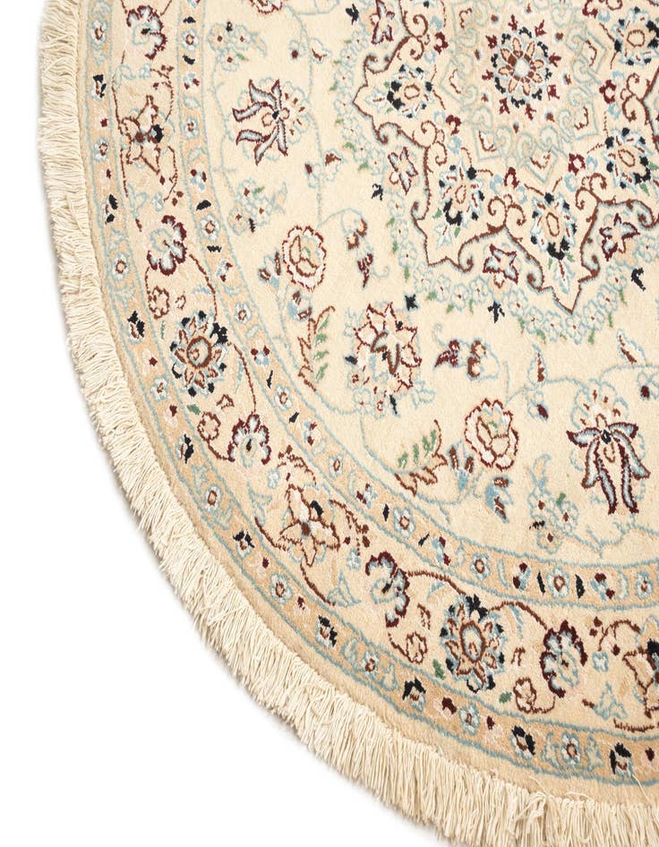 Detail image of 3' 7 x 3' 7 Nain Wool Round Rug