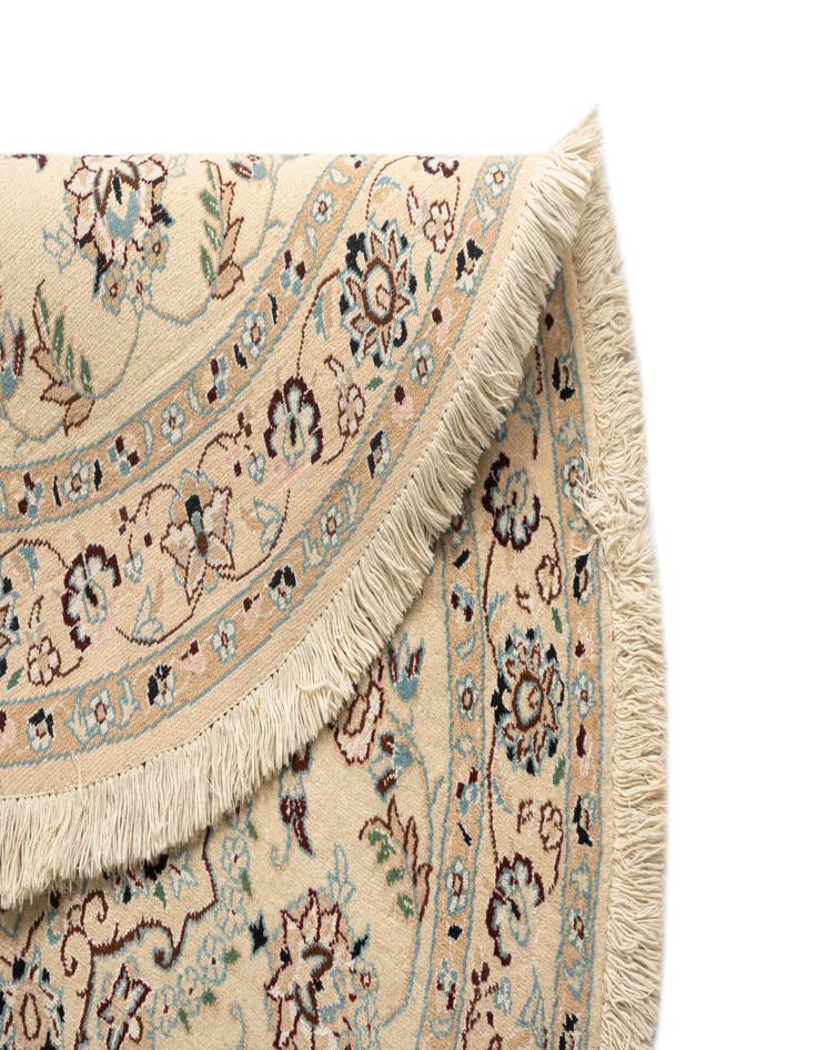 Detail image of 3' 7 x 3' 7 Nain Wool Round Rug