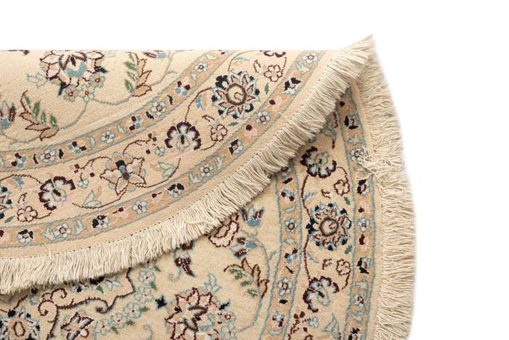 Detail image of 3' 7 x 3' 7 Nain Wool Round Rug